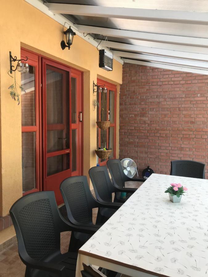 Viharsarki Apartman Jula Exterior foto