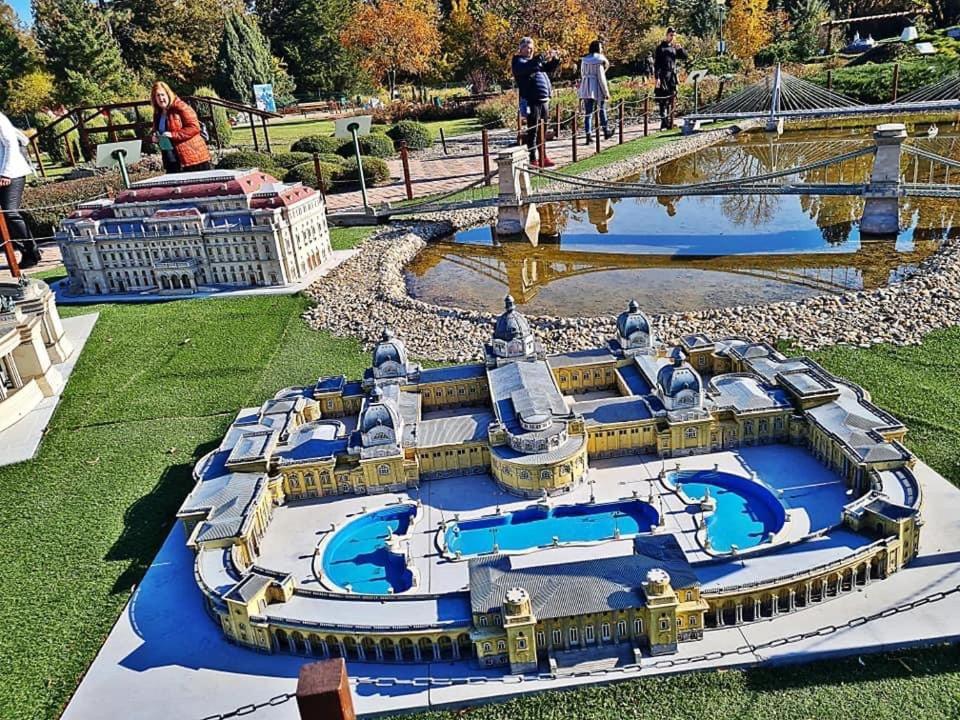 Viharsarki Apartman Jula Exterior foto