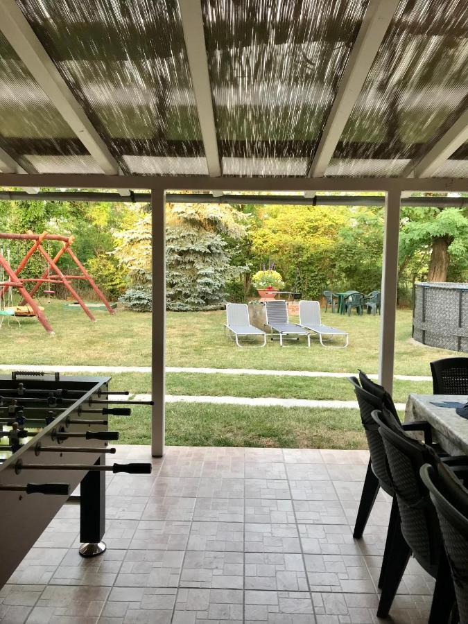 Viharsarki Apartman Jula Exterior foto